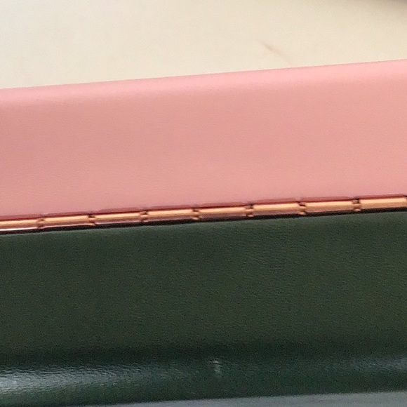 KATE SPADE SUNGLASSES OR READERS CASE - Picture 16 of 16